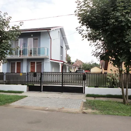 Ani Villa